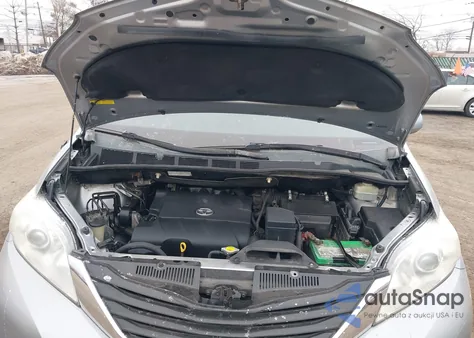 2011 Toyota Sienna Le V6 из США, поврежденный, VIN 5TDKK3DC2BS120391